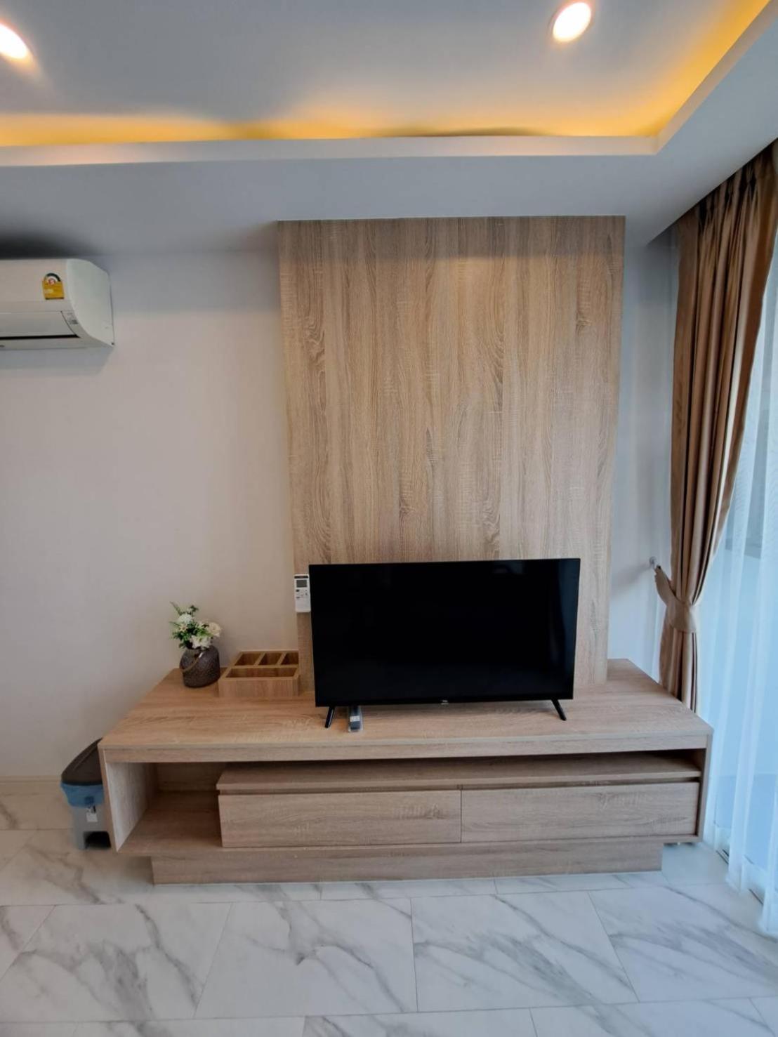 Deco Pattaya Hotel North Патая Екстериор снимка