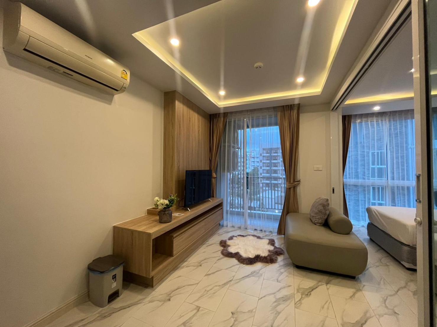 Deco Pattaya Hotel North Патая Екстериор снимка